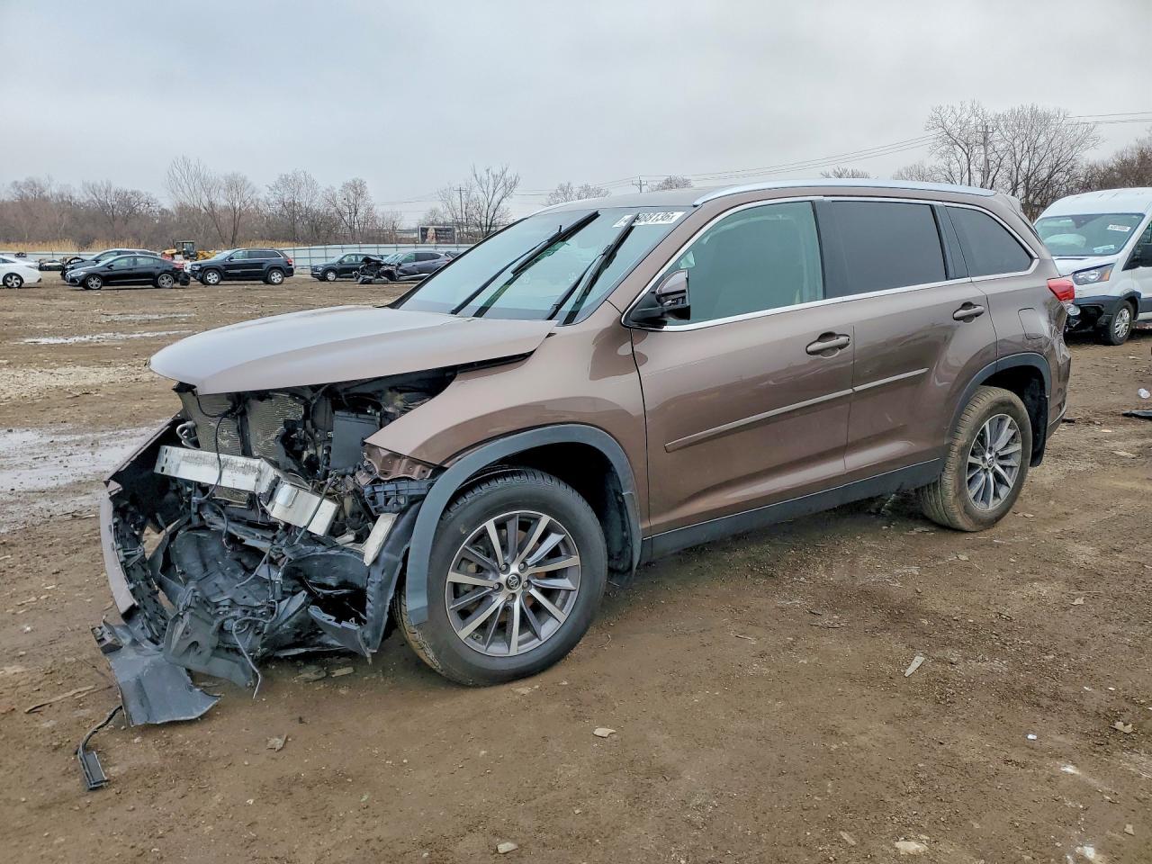 2019 TOYOTA HIGHLANDER