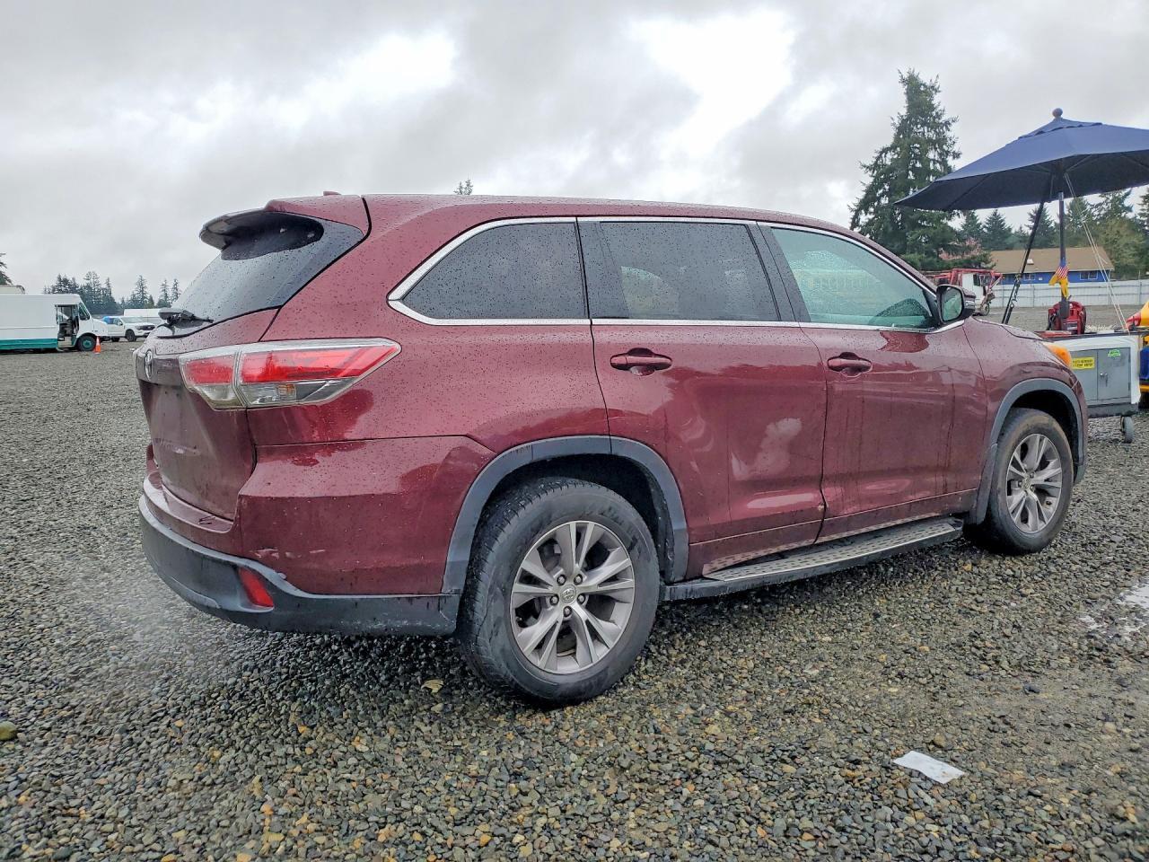 2014 TOYOTA HIGHLANDER