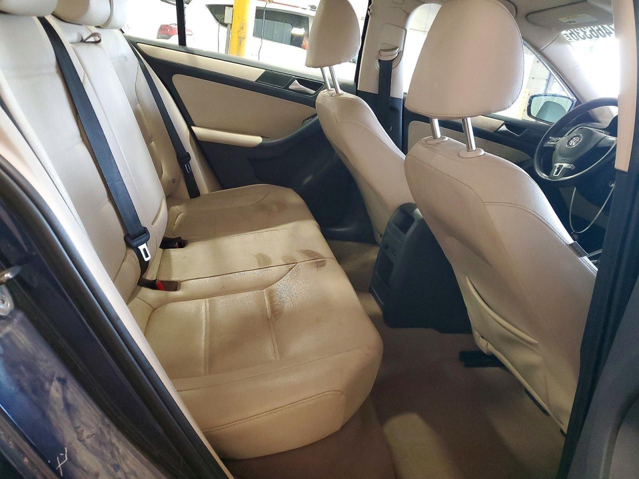 2012 VOLKSWAGEN JETTA