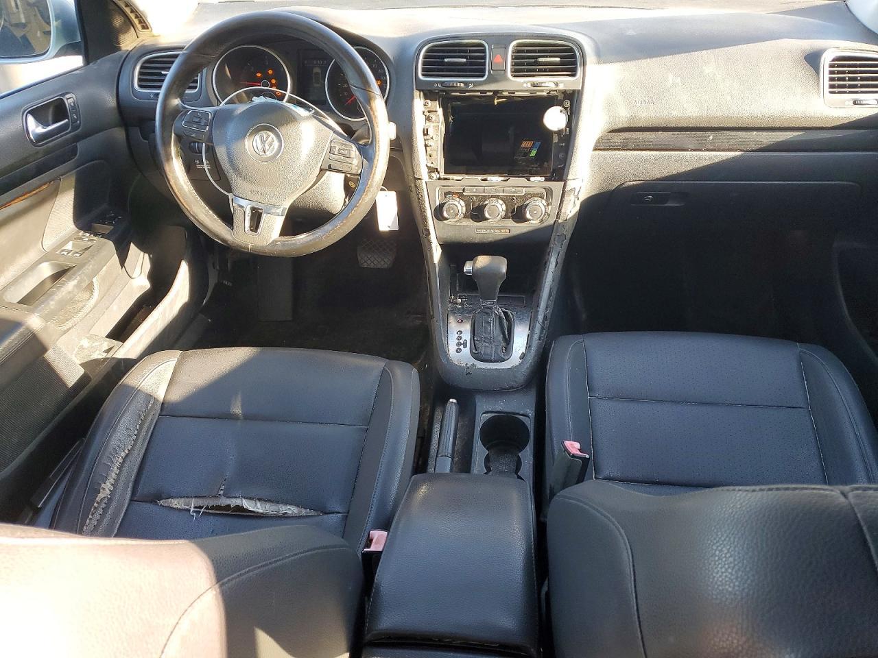 2010 VOLKSWAGEN JETTA
