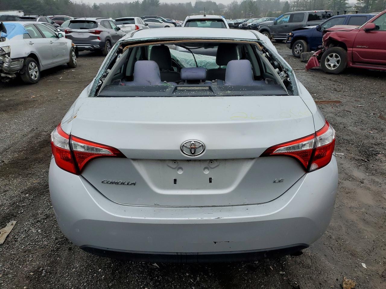 2015 TOYOTA COROLLA