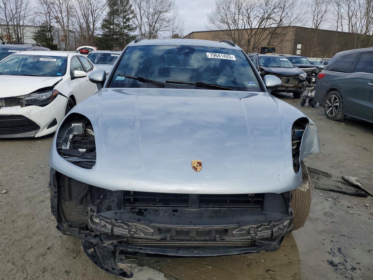2019 PORSCHE Macan
