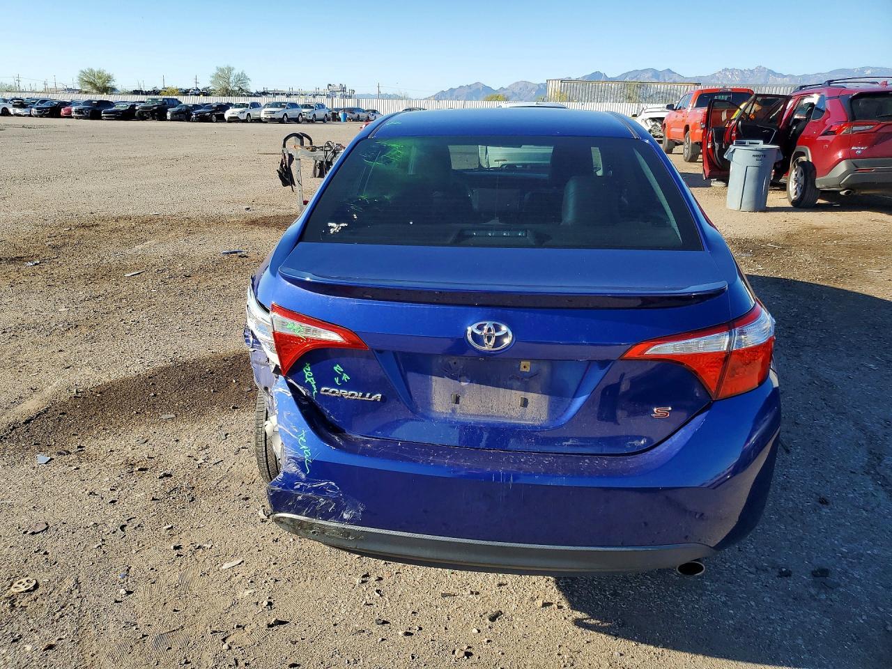2015 TOYOTA COROLLA