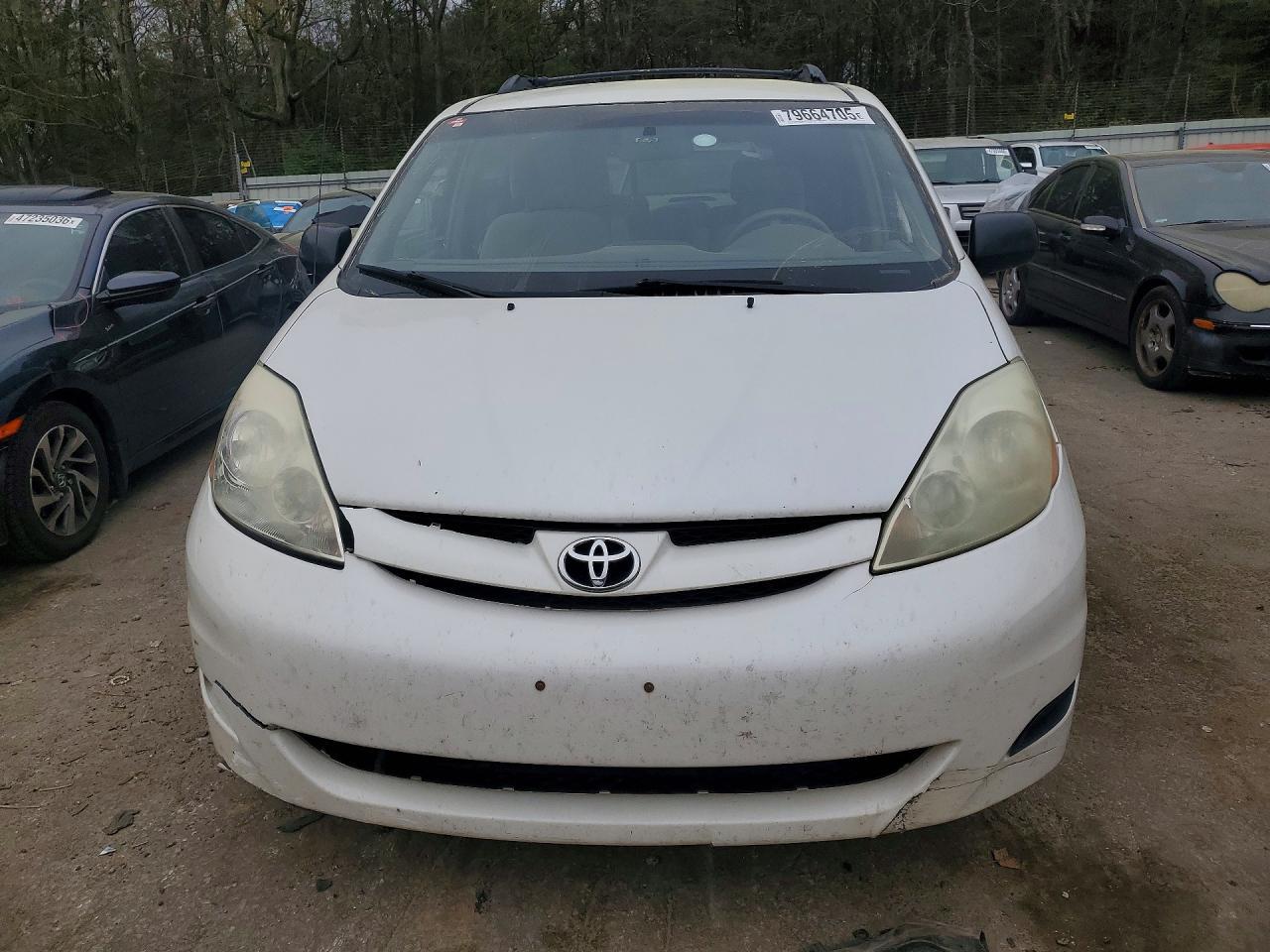 2006 TOYOTA SIENNA