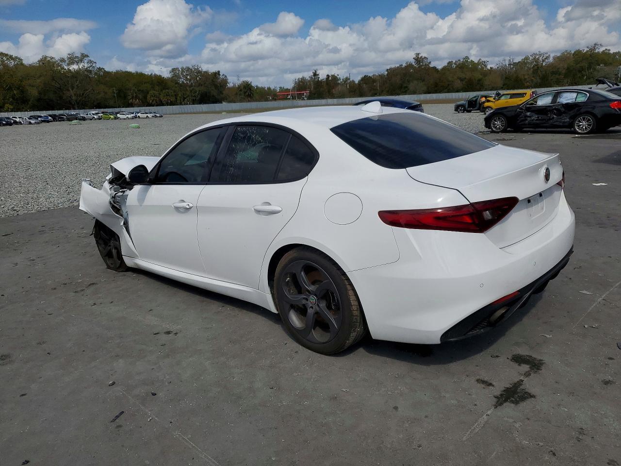 2017 ALFA ROMEO Giulia