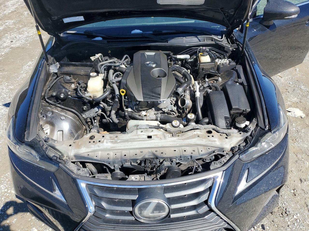 2017 LEXUS IS 200t