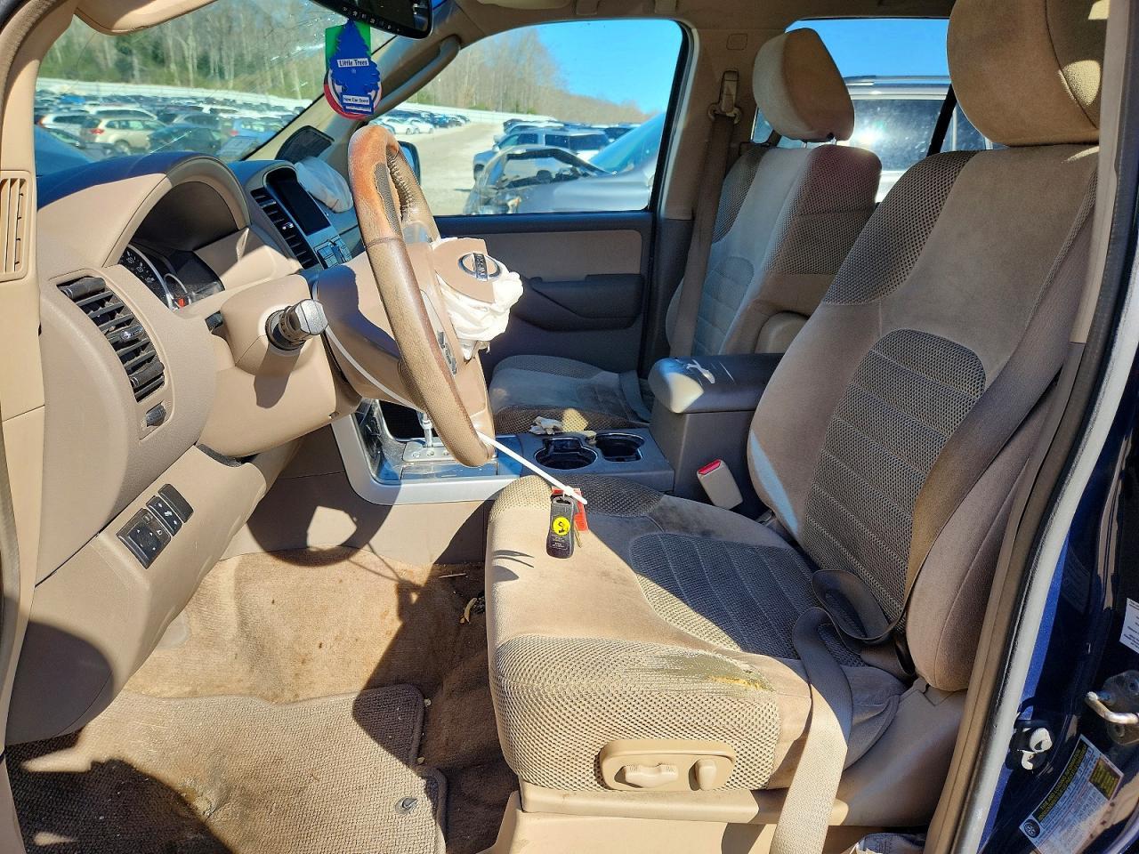 2011 NISSAN PATHFINDER