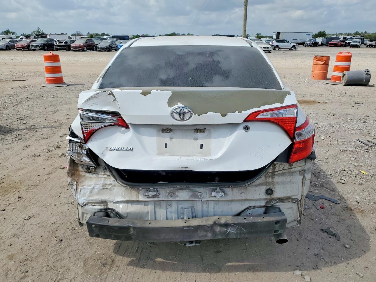 2016 TOYOTA COROLLA