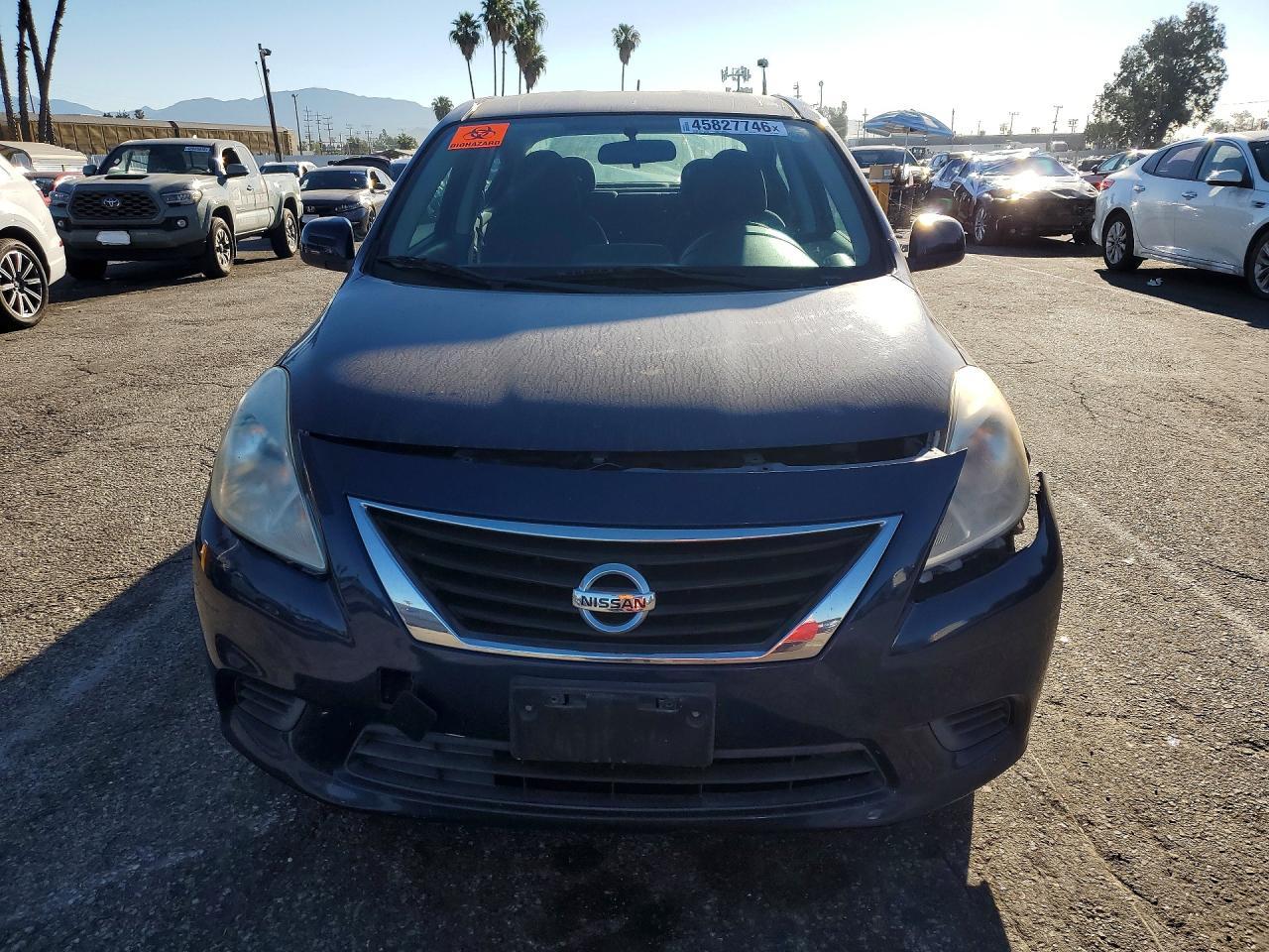 2014 NISSAN VERSA