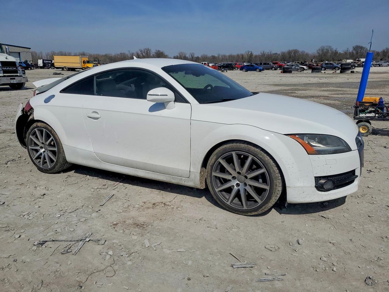 2010 AUDI TT
