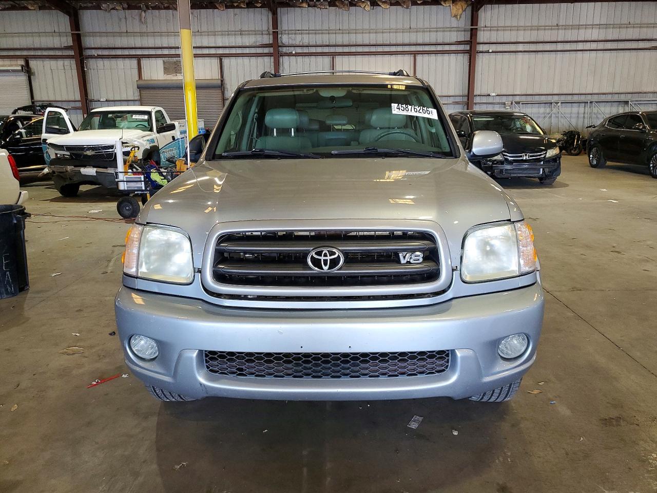 2003 TOYOTA Sequoia