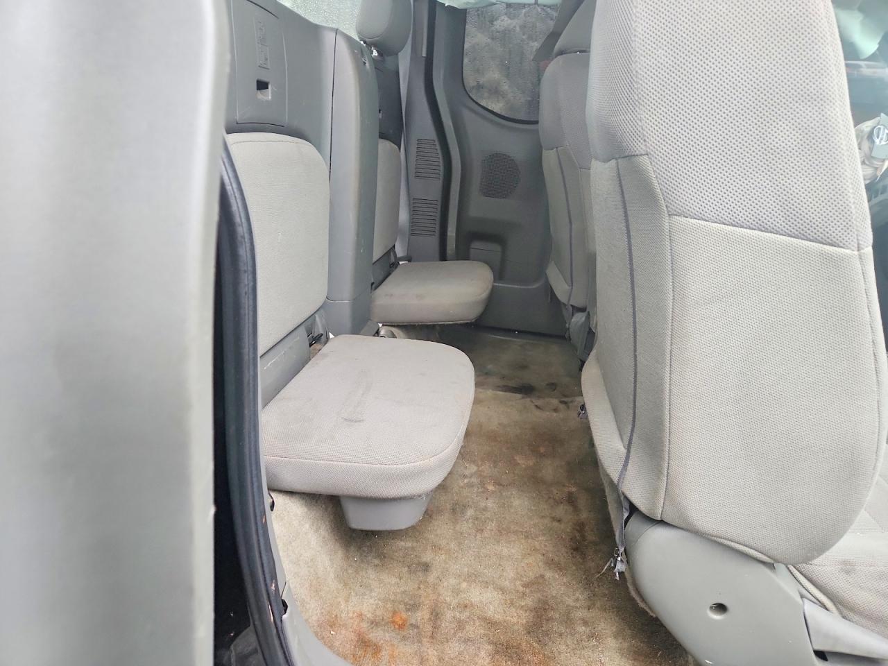 2016 NISSAN Frontier