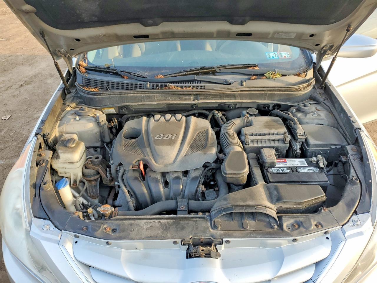 2011 HYUNDAI SONATA