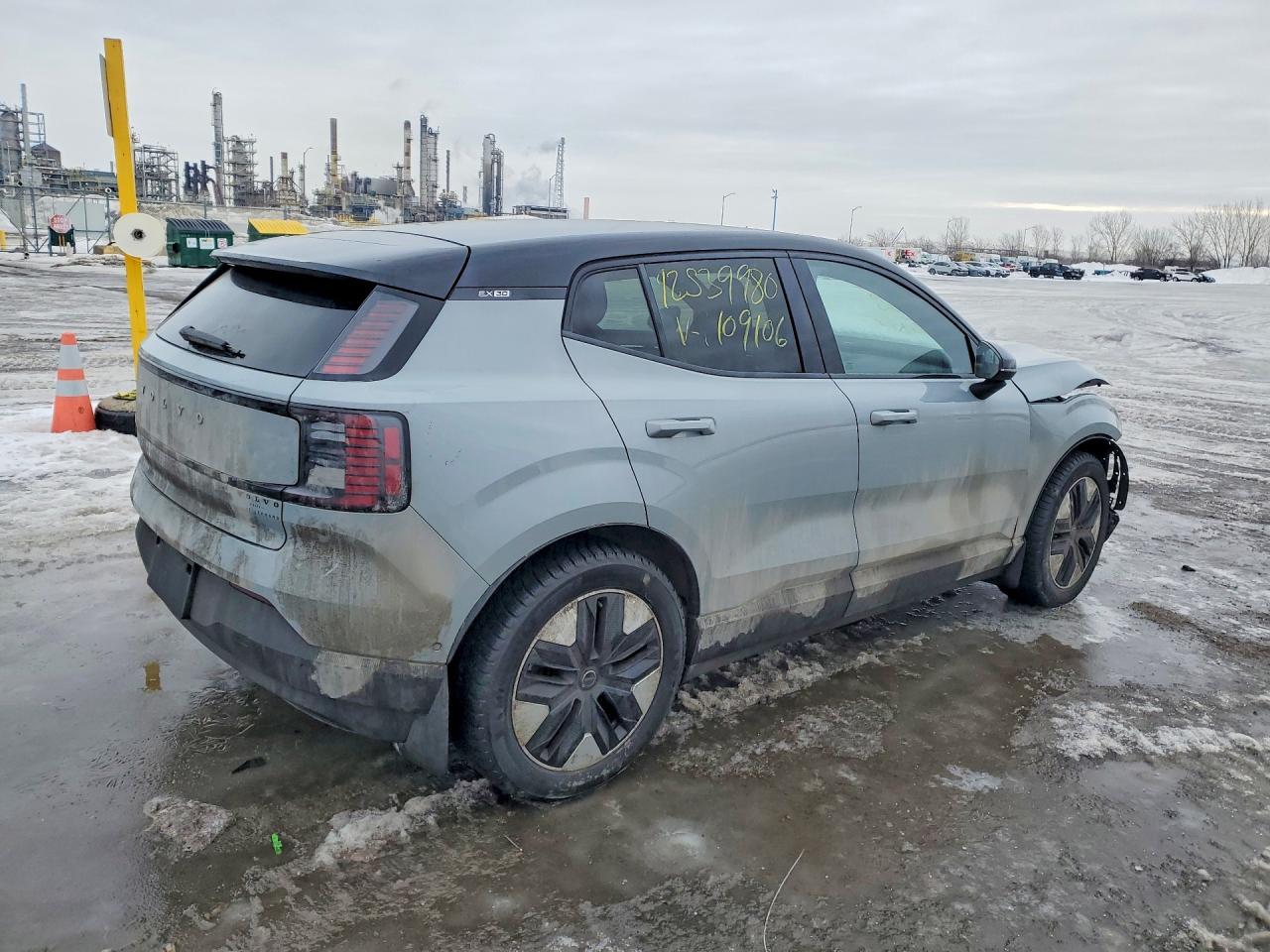 2025 VOLVO Ex30