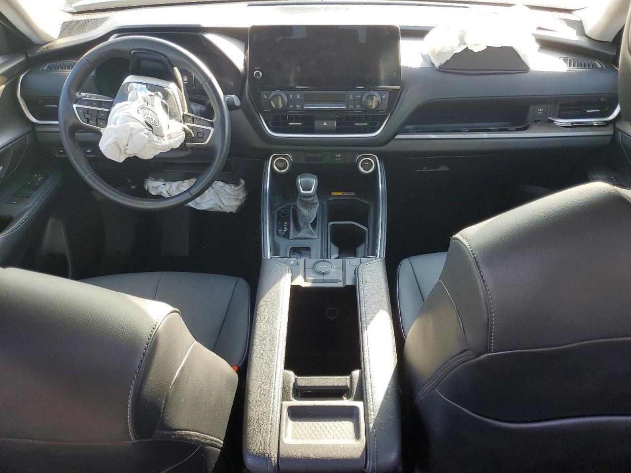 2024 TOYOTA HIGHLANDER