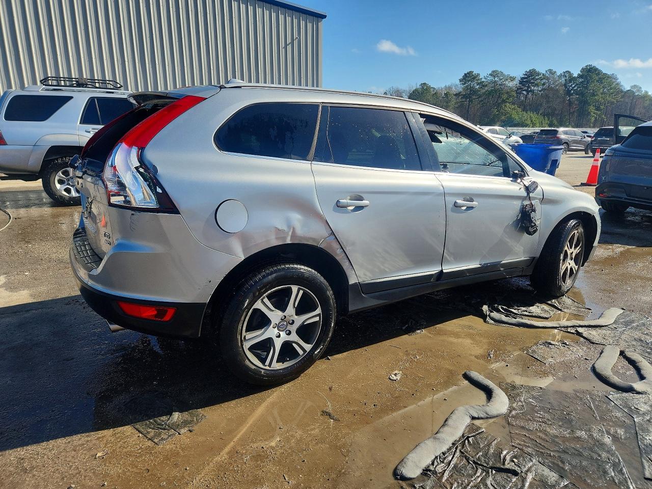 2012 VOLVO XC60