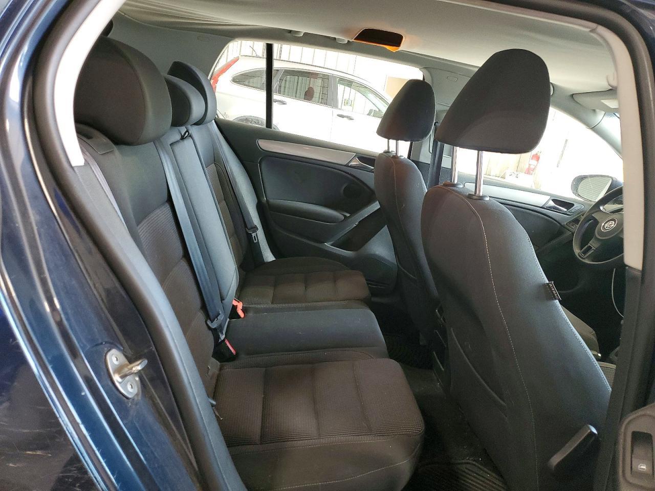 2014 VOLKSWAGEN GOLF