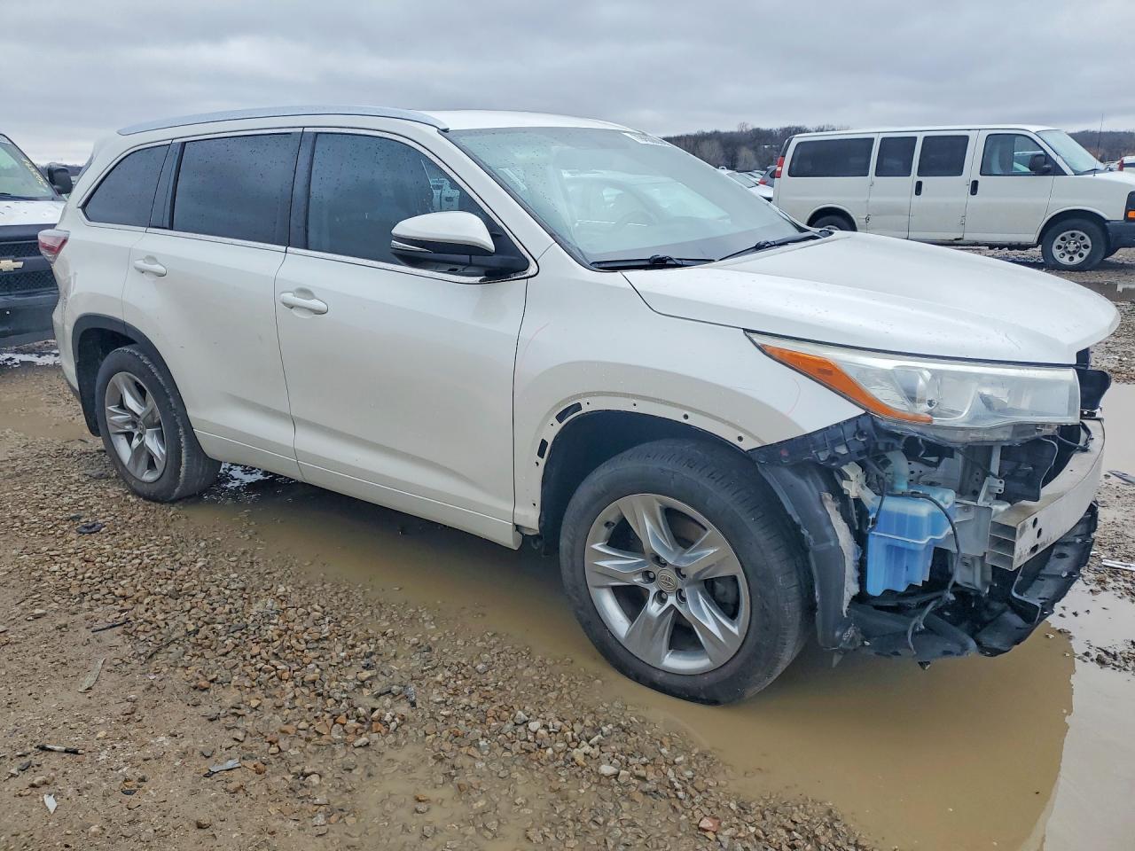 2014 TOYOTA HIGHLANDER