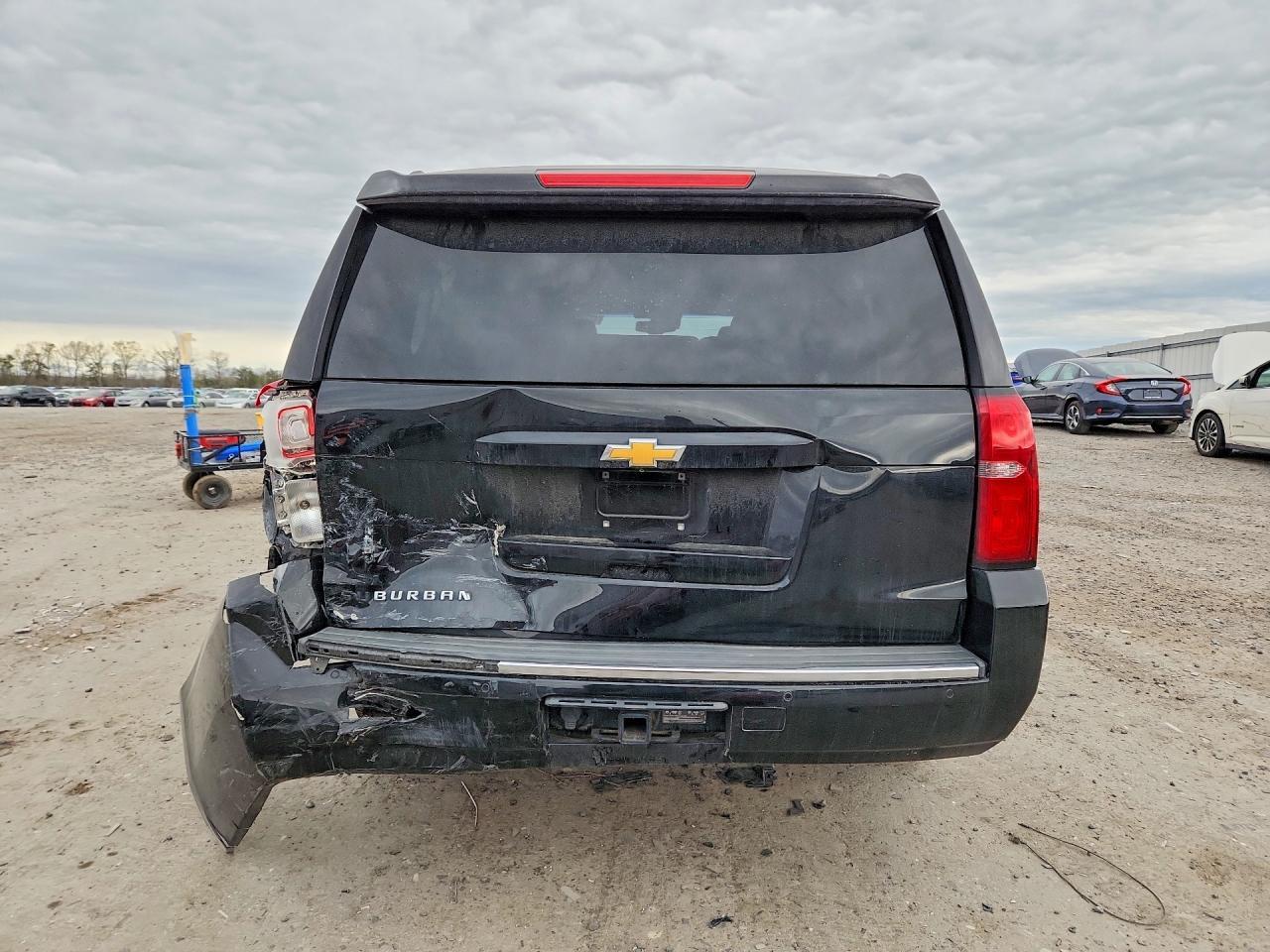 2015 CHEVROLET Suburban