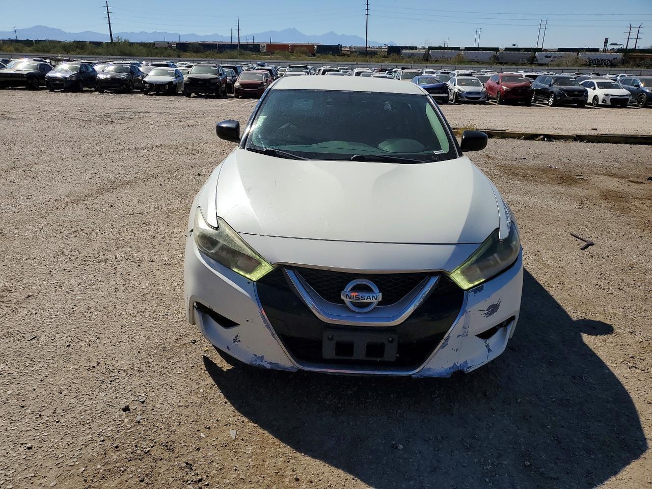 2017 NISSAN Maxima