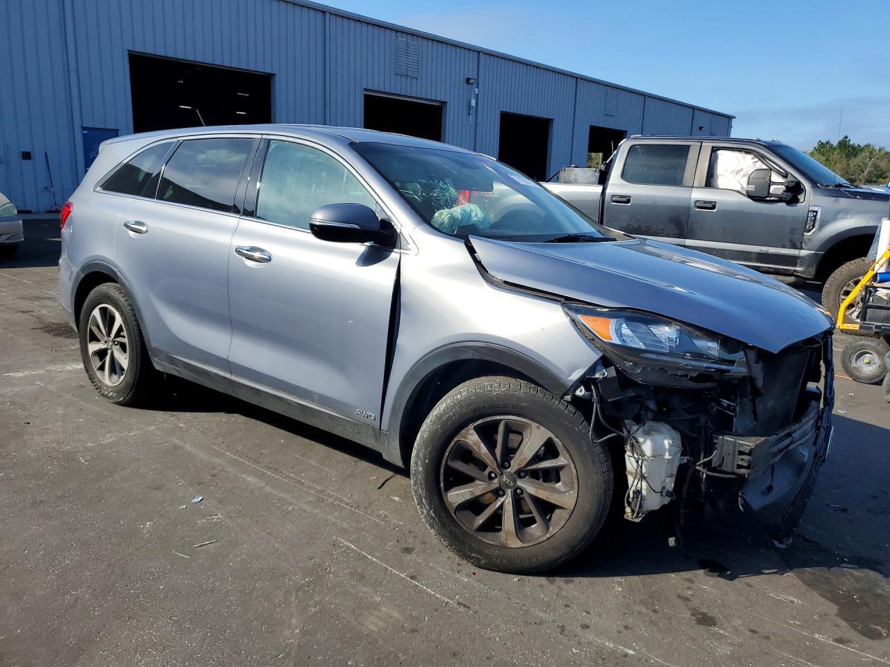 2020 KIA SORENTO