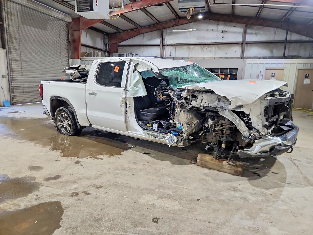 2025 GMC Sierra