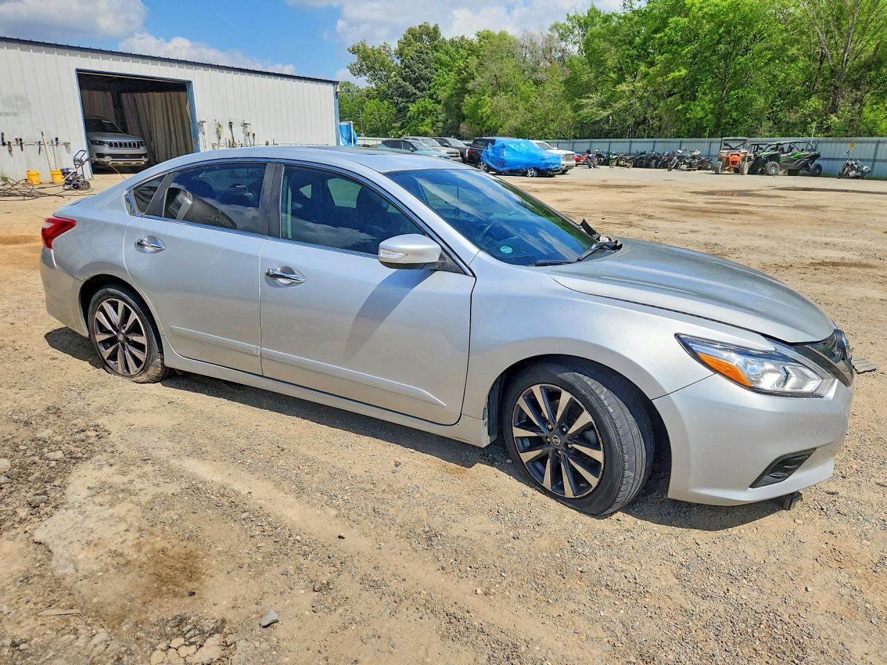 2016 NISSAN ALTIMA