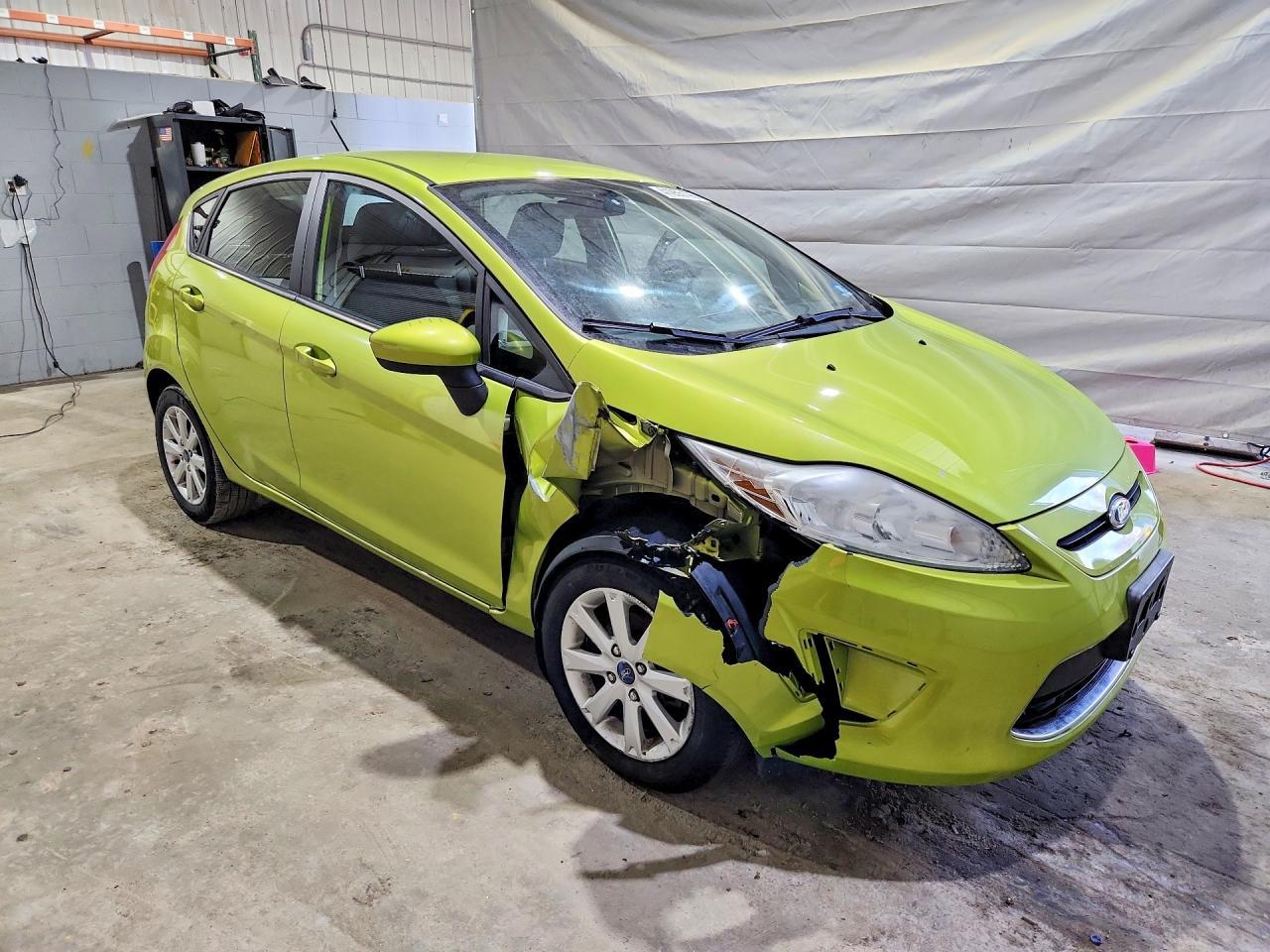 2011 FORD Fiesta