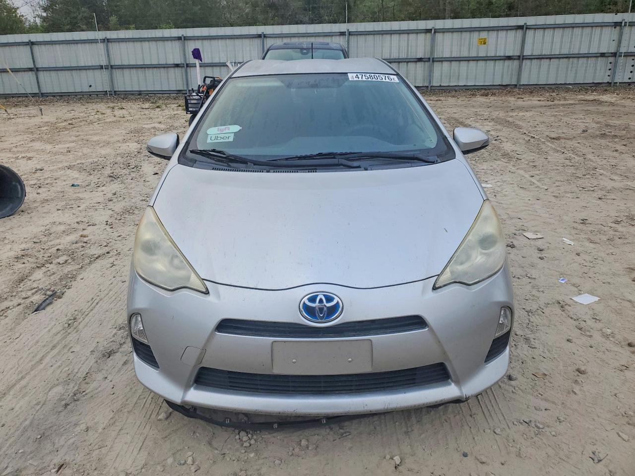 2013 TOYOTA Prius c