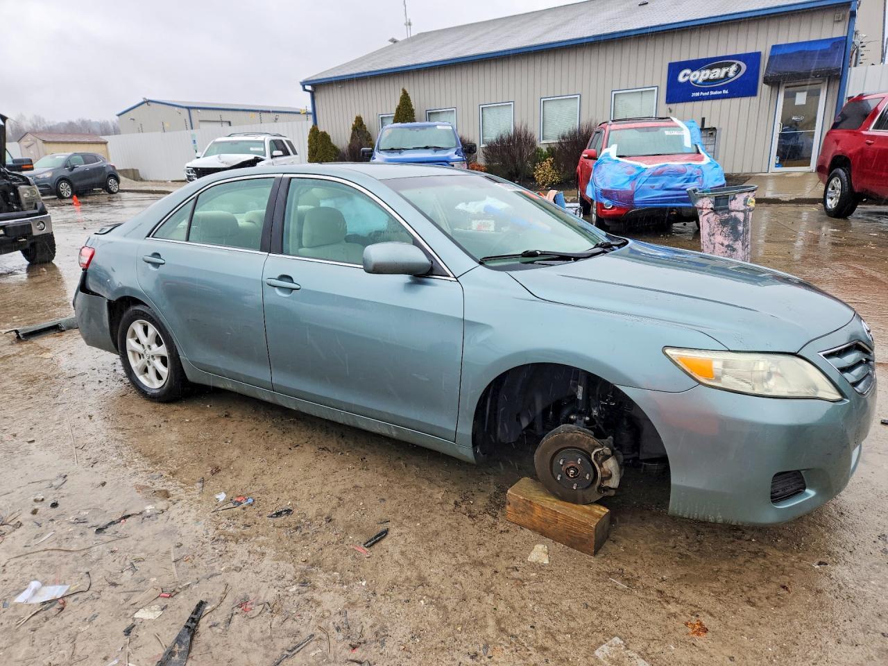 2010 TOYOTA CAMRY