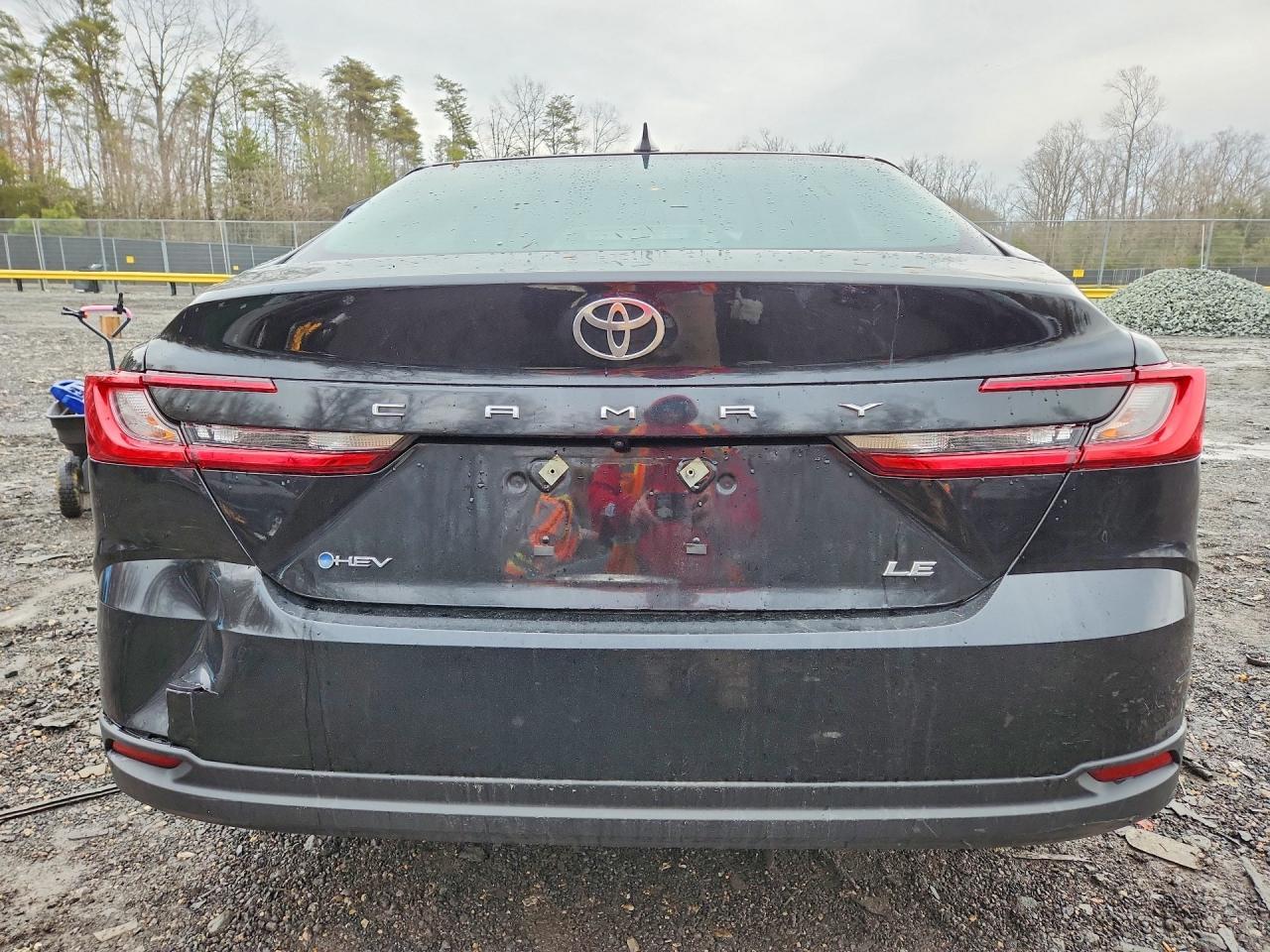 2025 TOYOTA CAMRY