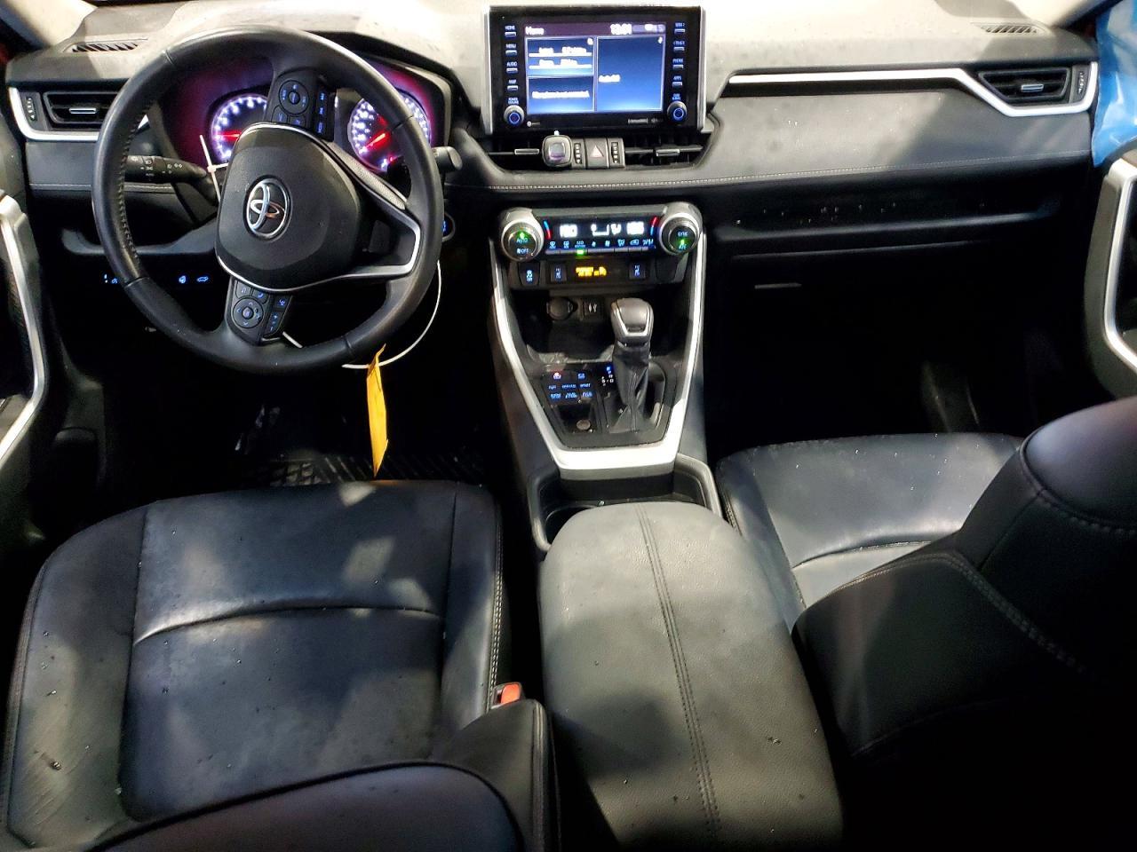 2019 TOYOTA RAV4
