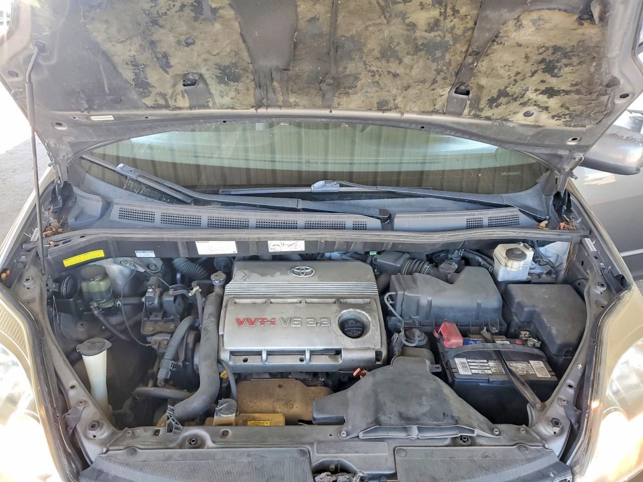 2004 TOYOTA SIENNA