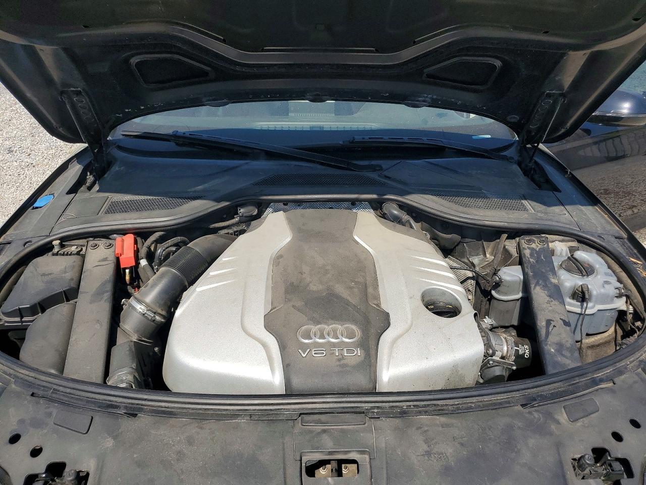 2015 AUDI A8