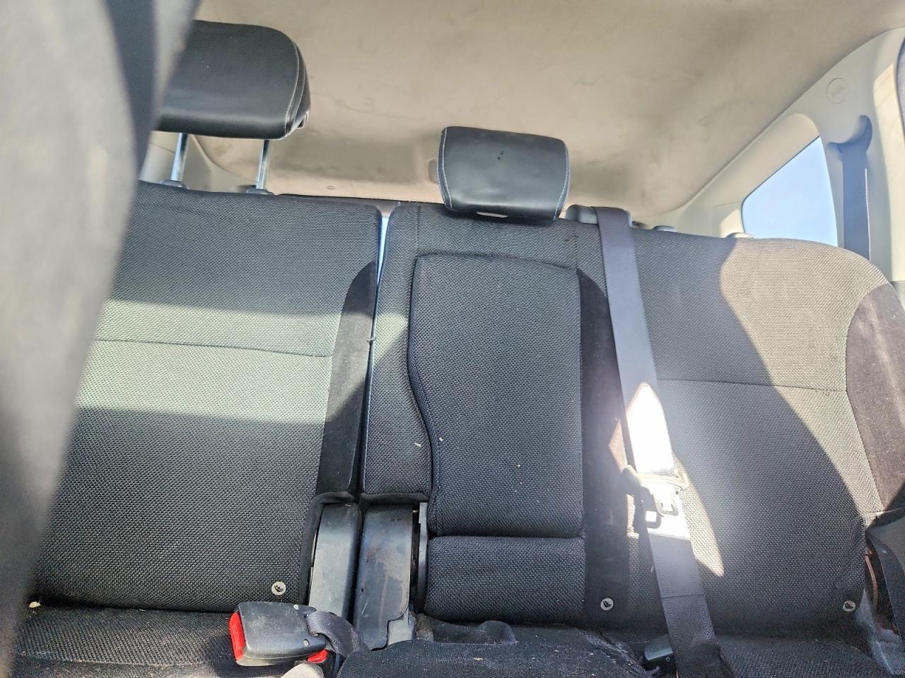 2010 MITSUBISHI outlander