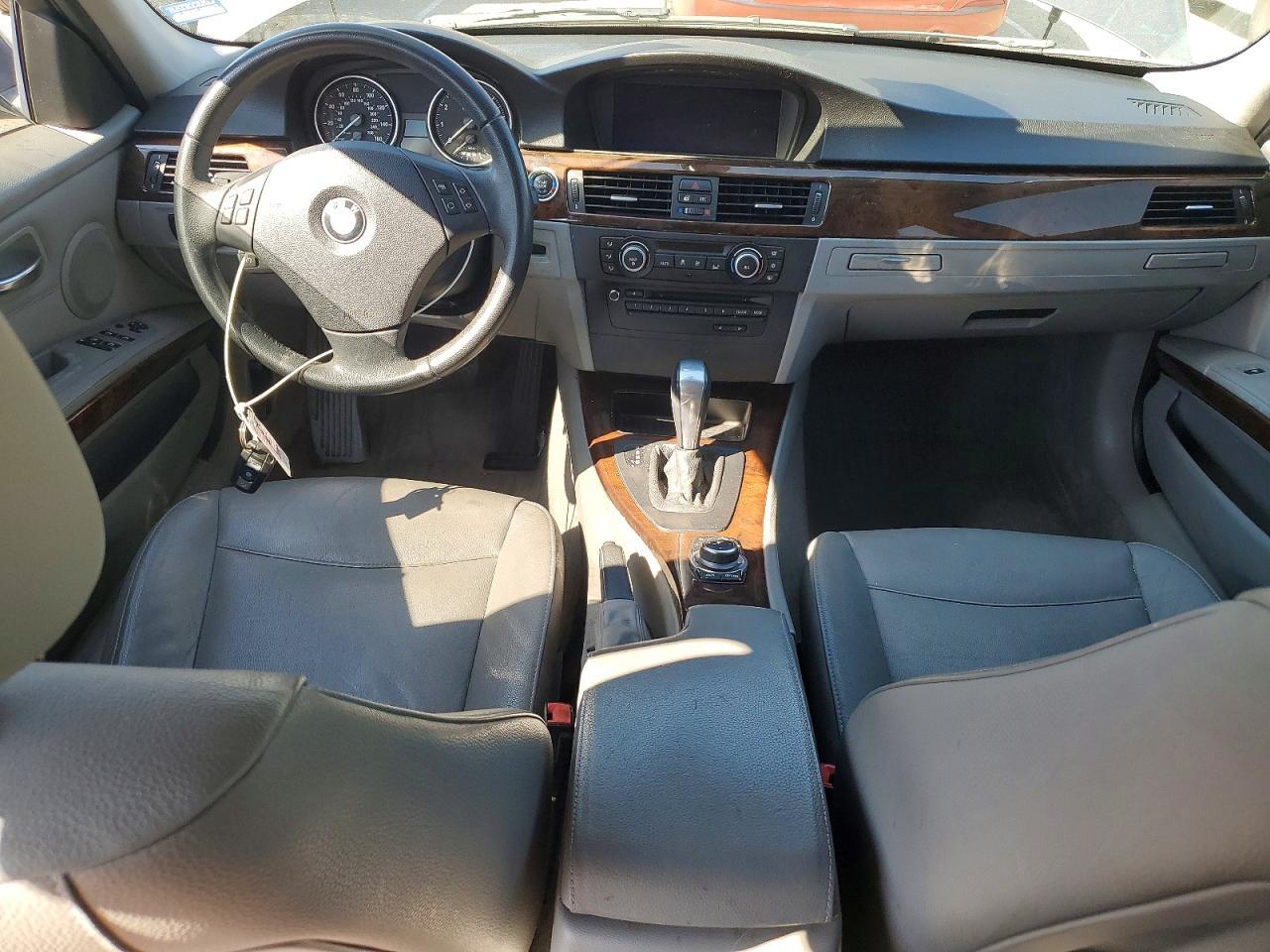 2011 BMW 3 SERIES
