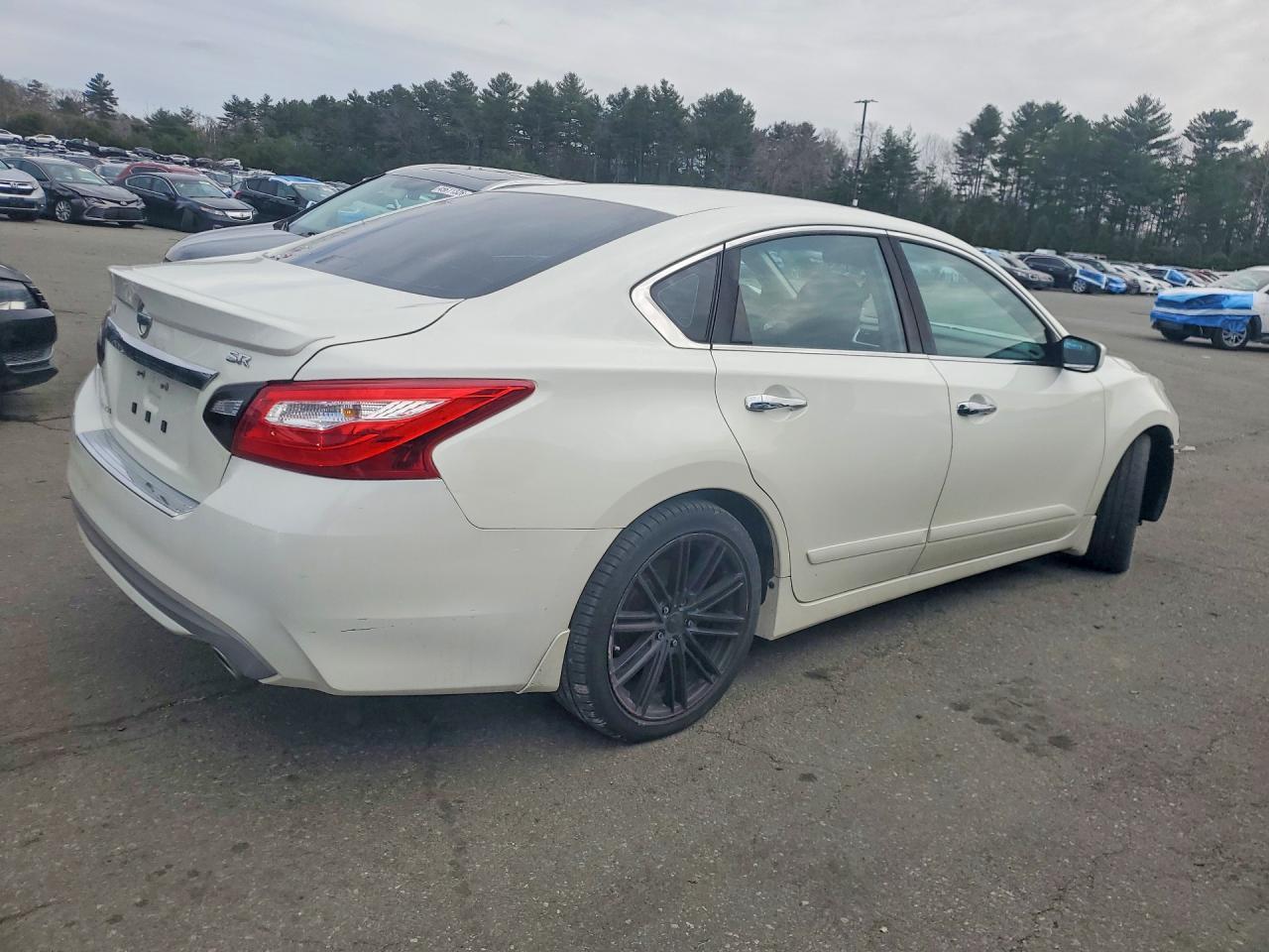 2016 NISSAN ALTIMA