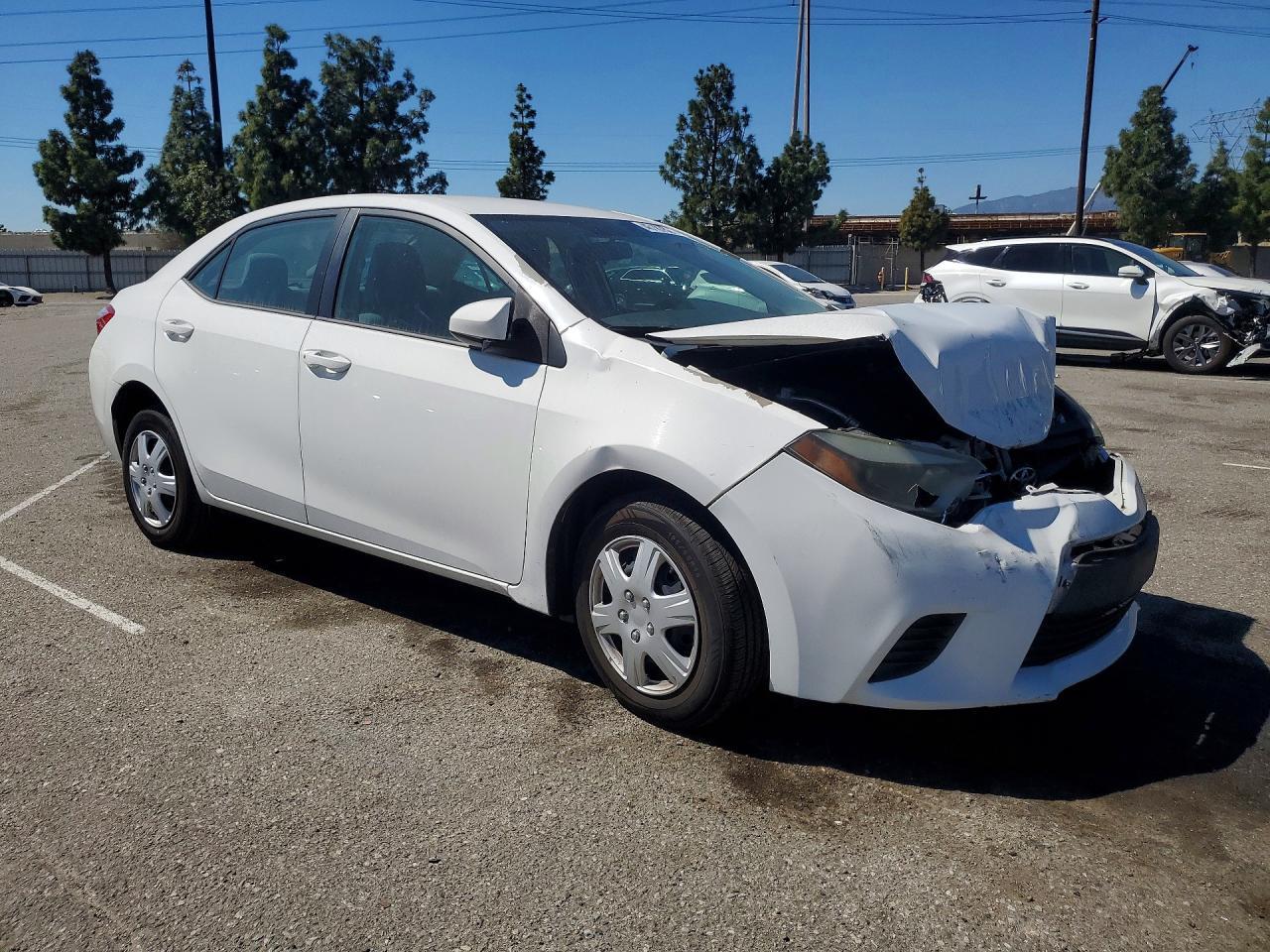 2015 TOYOTA COROLLA