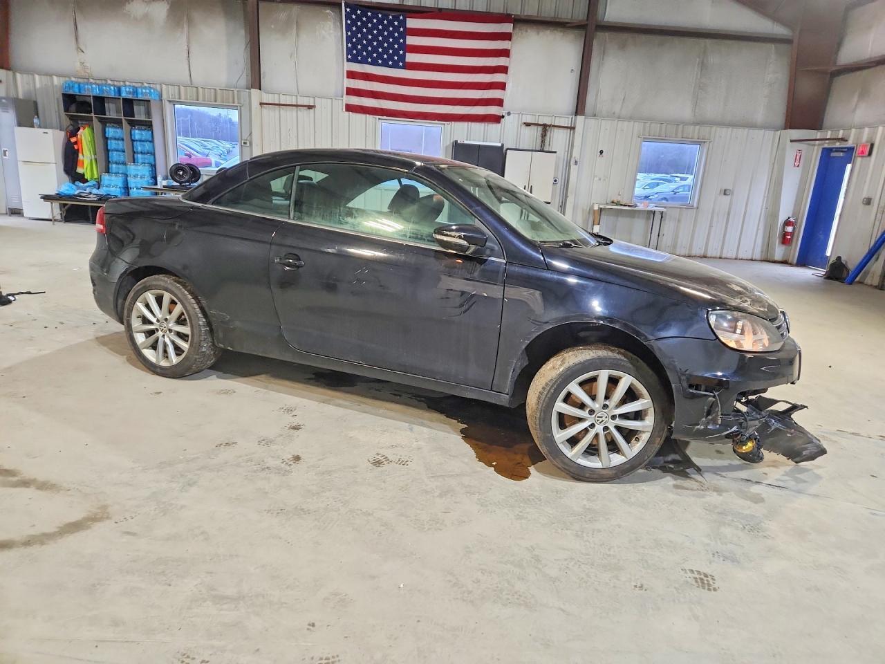 2013 VOLKSWAGEN EOS
