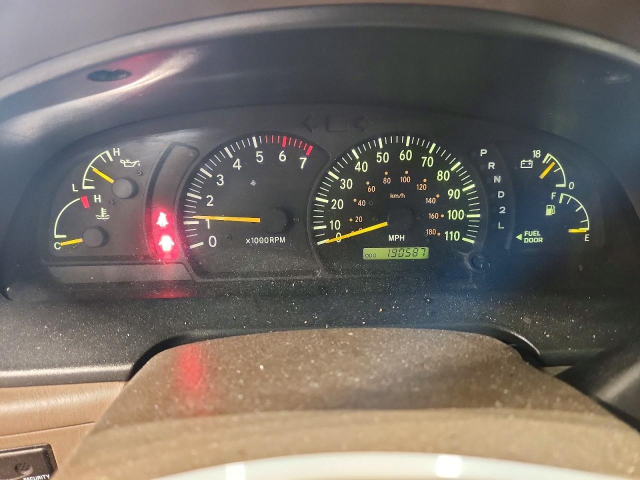 2002 TOYOTA TUNDRA