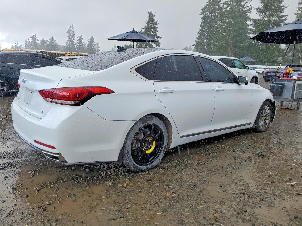 2015 HYUNDAI GENESIS