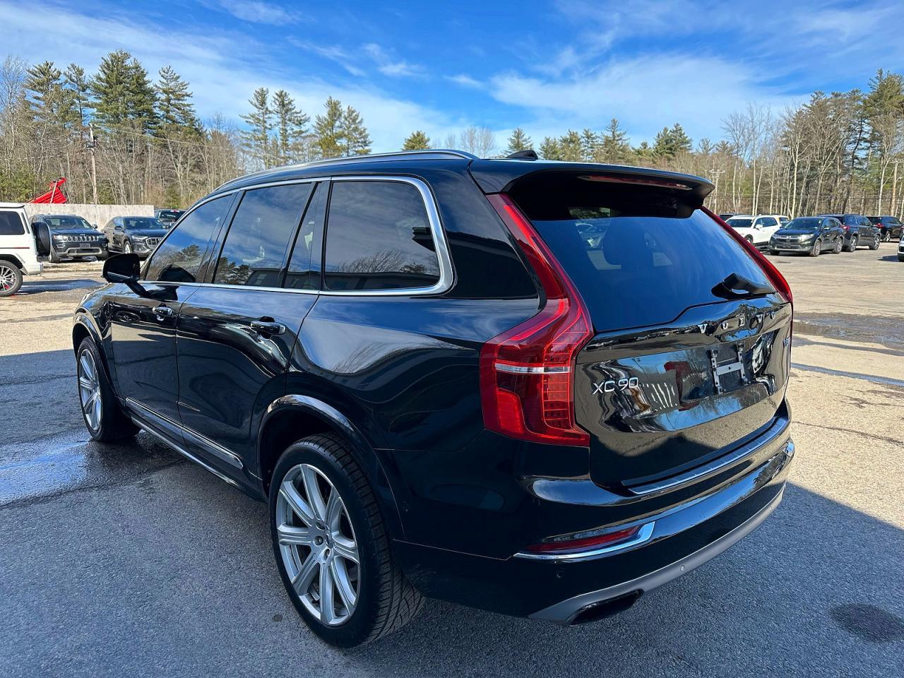 2017 VOLVO XC90