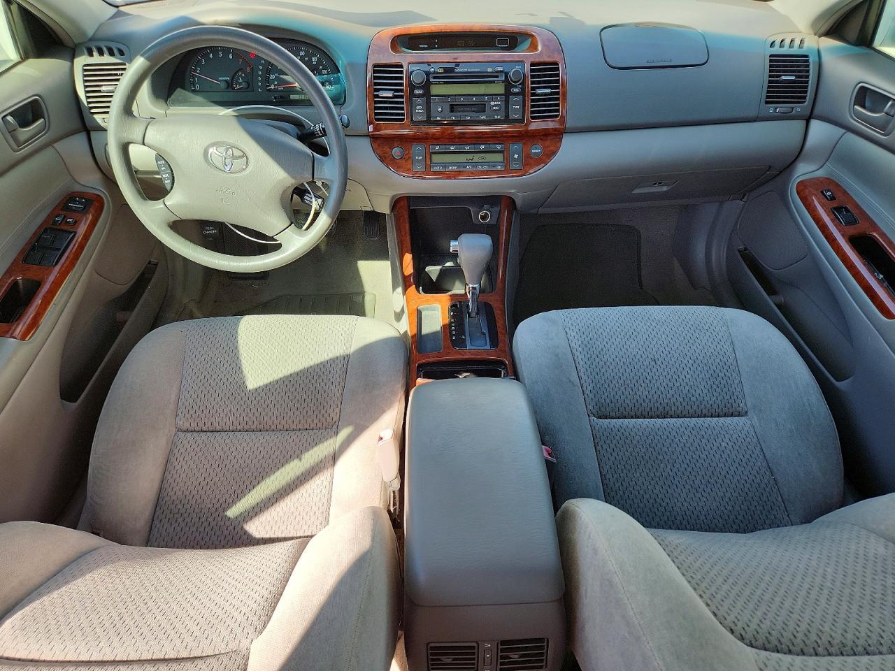 2004 TOYOTA CAMRY