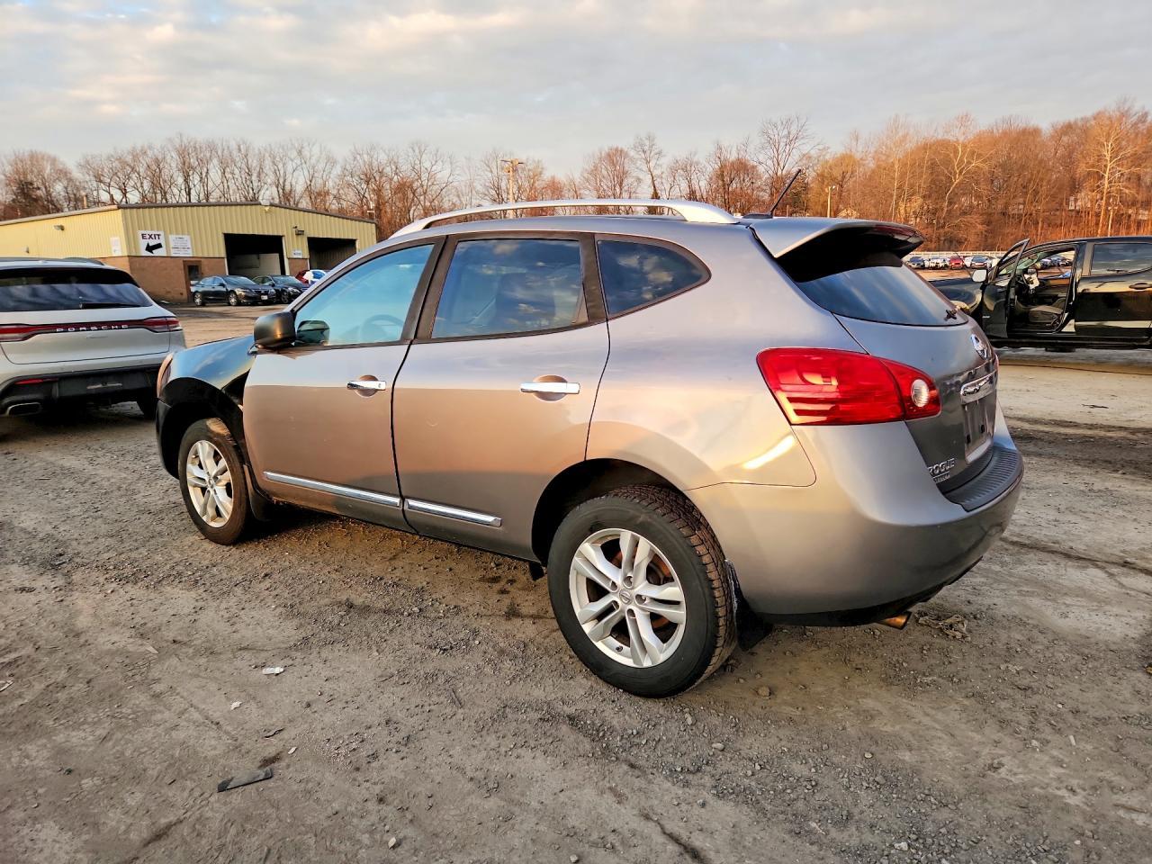 2015 NISSAN ROGUE