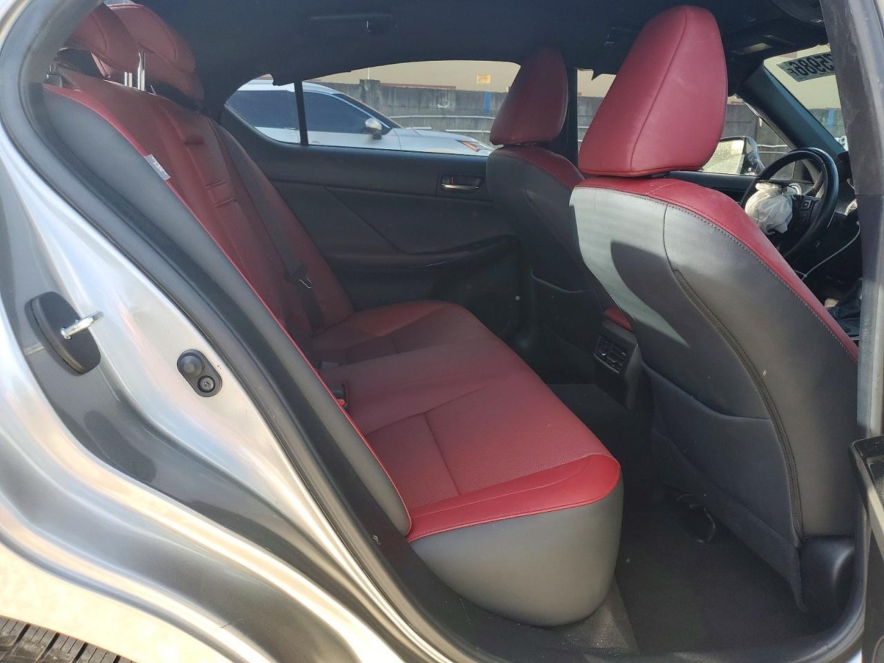 2021 LEXUS IS 300