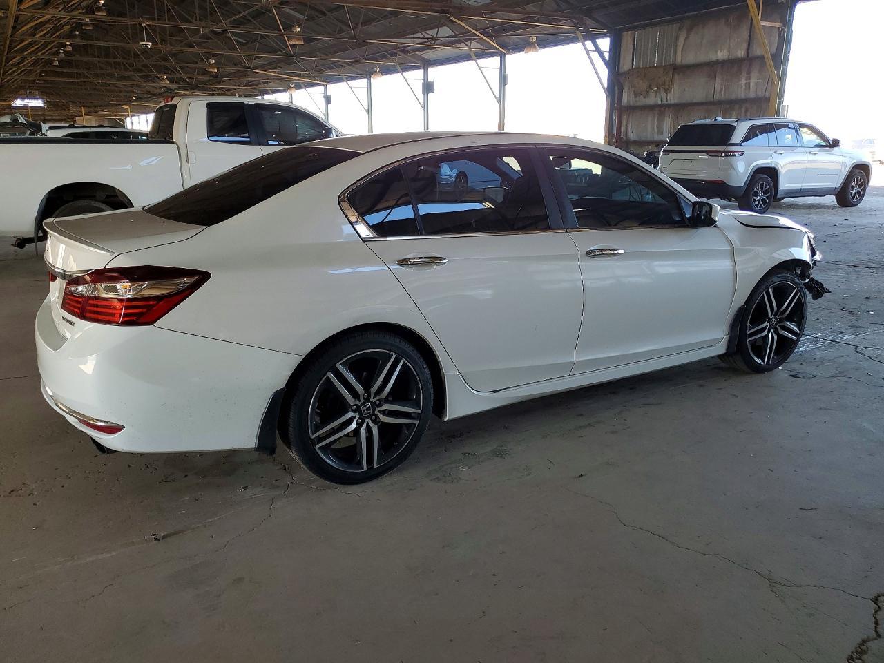 2017 HONDA ACCORD