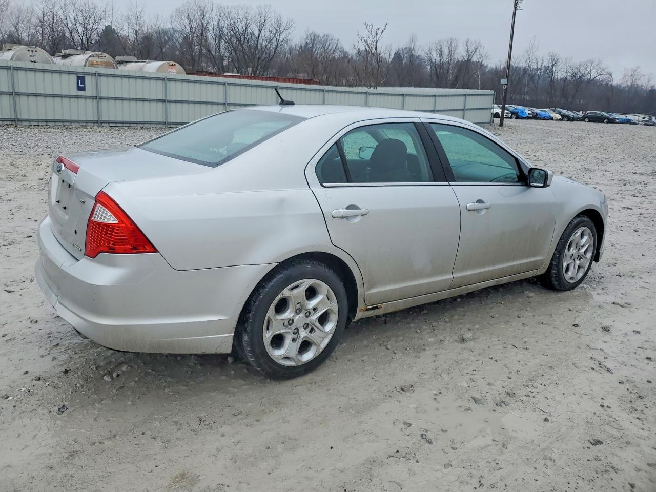 2011 FORD FUSION