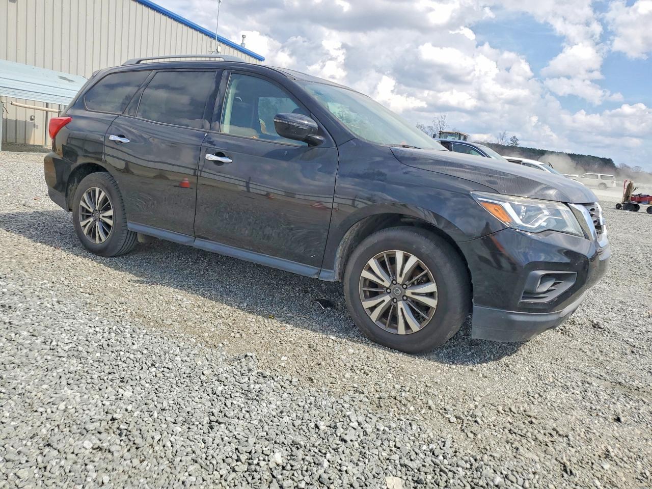 2019 NISSAN PATHFINDER