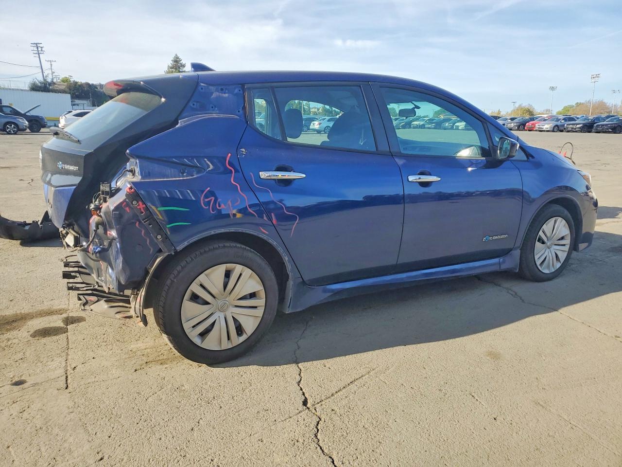 2019 NISSAN LEAF