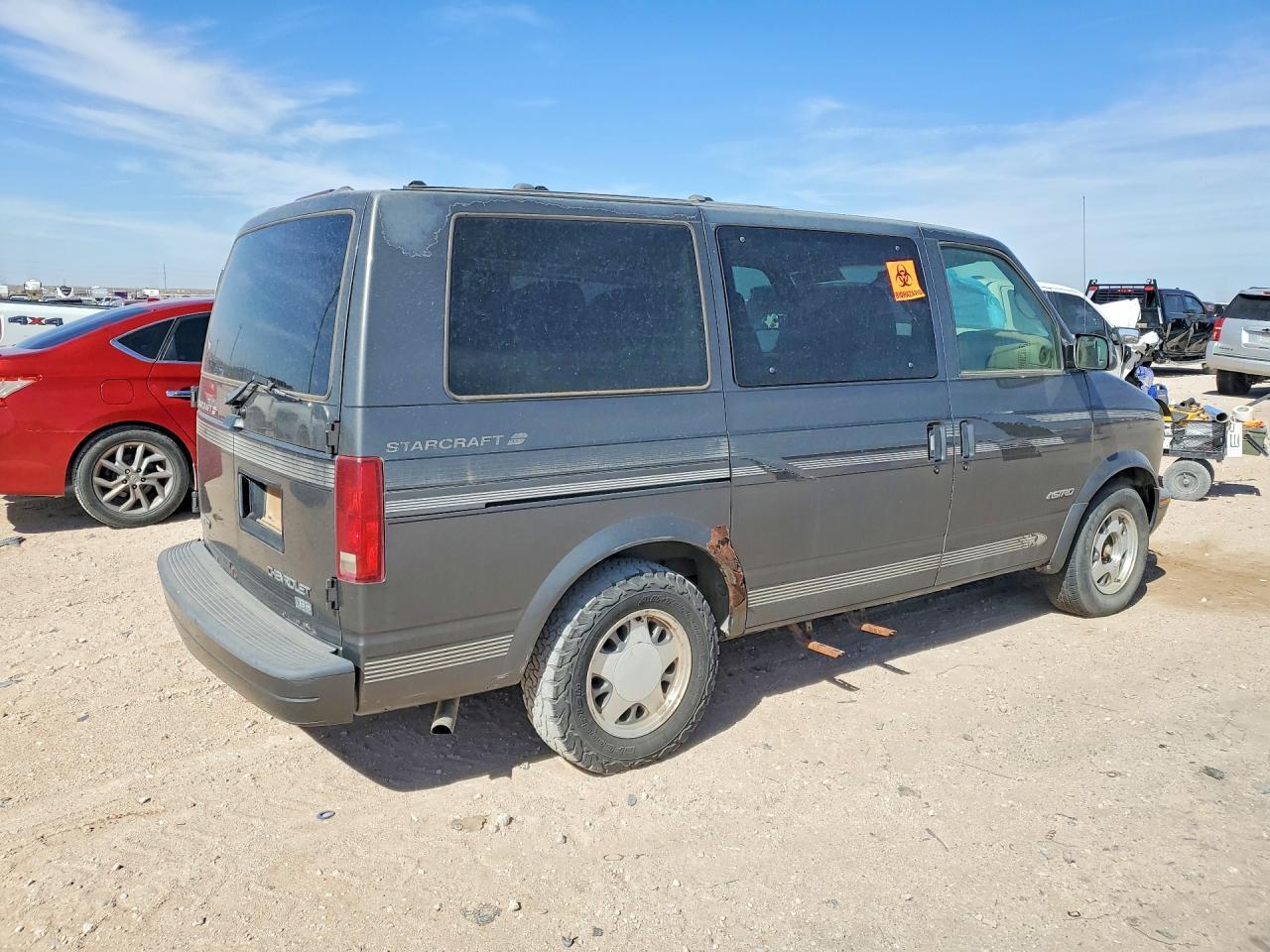 2000 CHEVROLET Astro